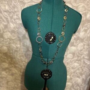 Chic Black and Silver Necklace